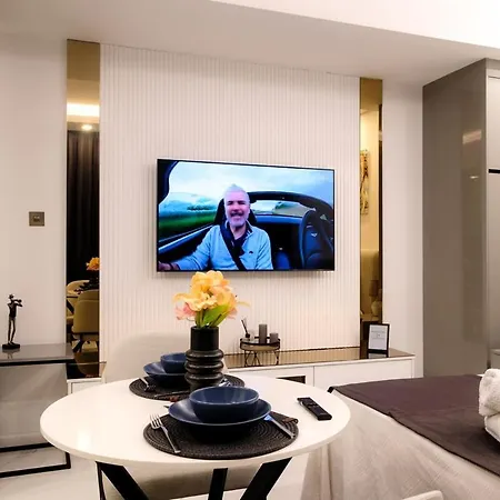 Panorama Comfort Nest * باراليمني